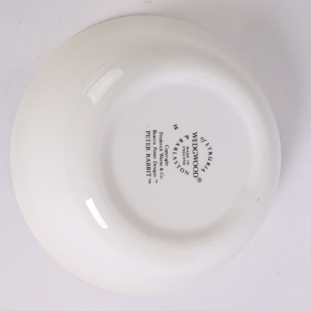Peter Rabbit Bowl, Plate, and Mug set - Picture 6 of 7